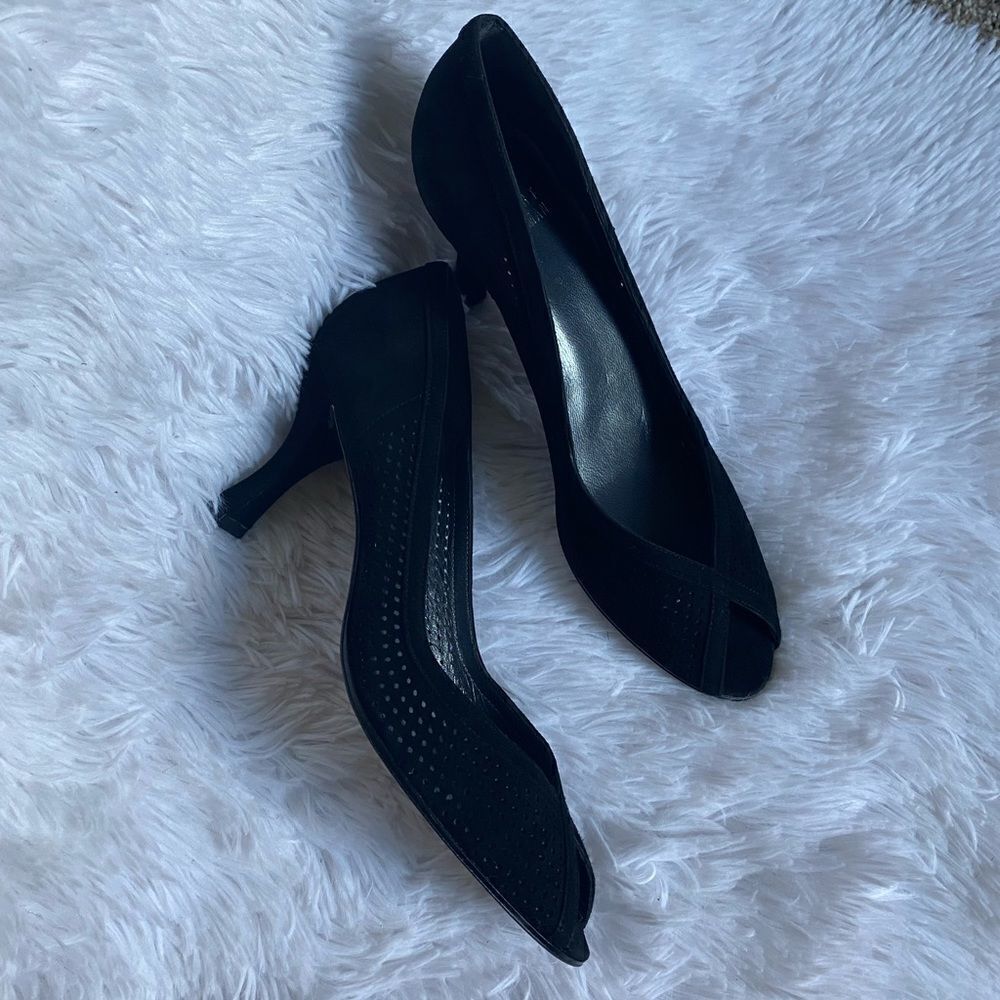 Stuart Weitzman Black Peep Toe Suede Heels Pumps Size 6 EUC